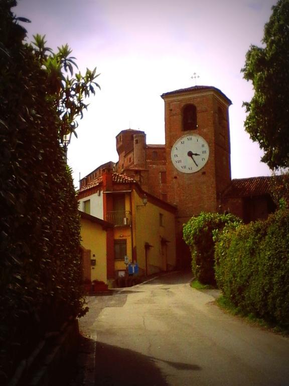 לינה וארוחת בוקר Gassino Torinese Il Cortiletto Dei Capperi מראה חיצוני תמונה