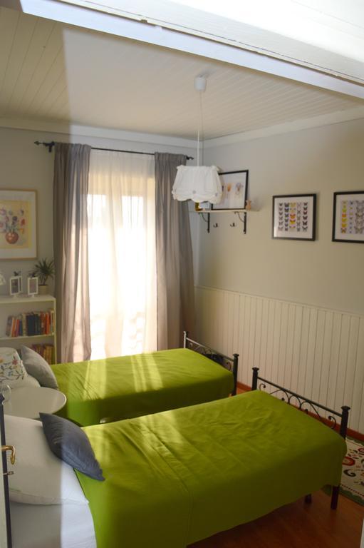 לינה וארוחת בוקר Gassino Torinese Il Cortiletto Dei Capperi חדר תמונה